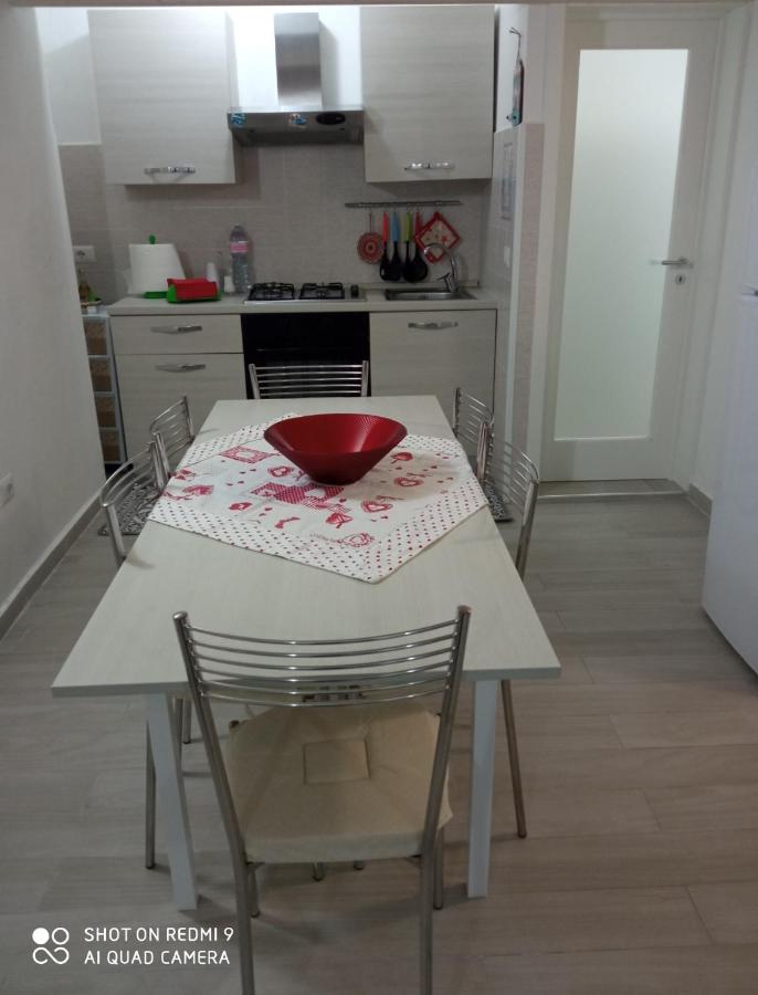 Ferienwohnung Il Nido Della Calandra Tuglie Exterior foto